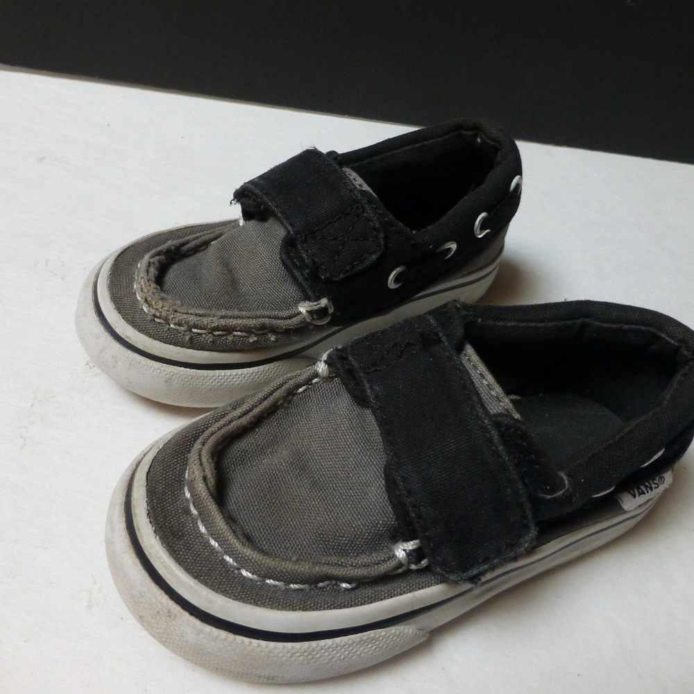 VANS BOAT SHOES GRAY BLACK TODDLER 5 - Picture 2 of 3